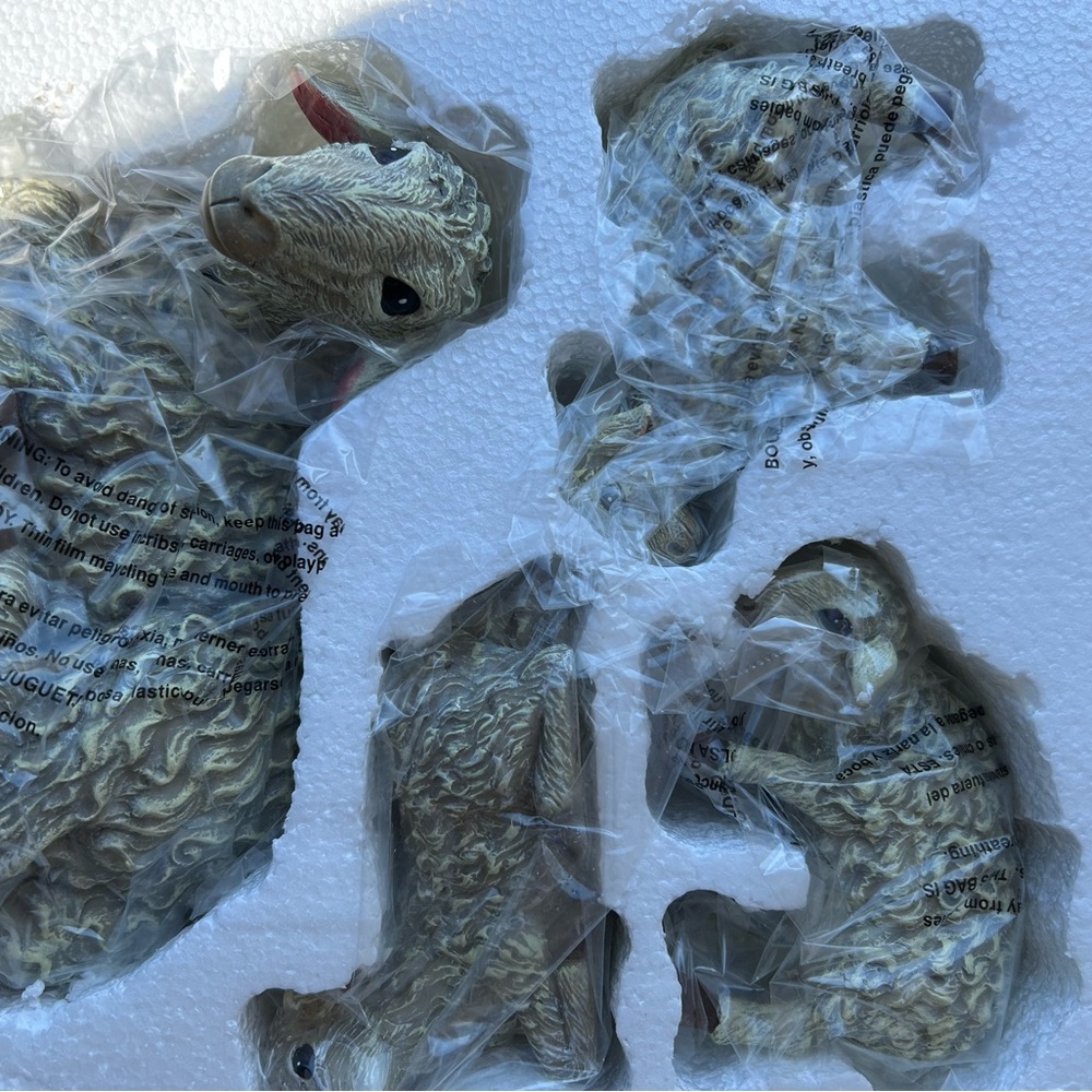 Set of Four Sheep Figurines - Picture 2 of 2